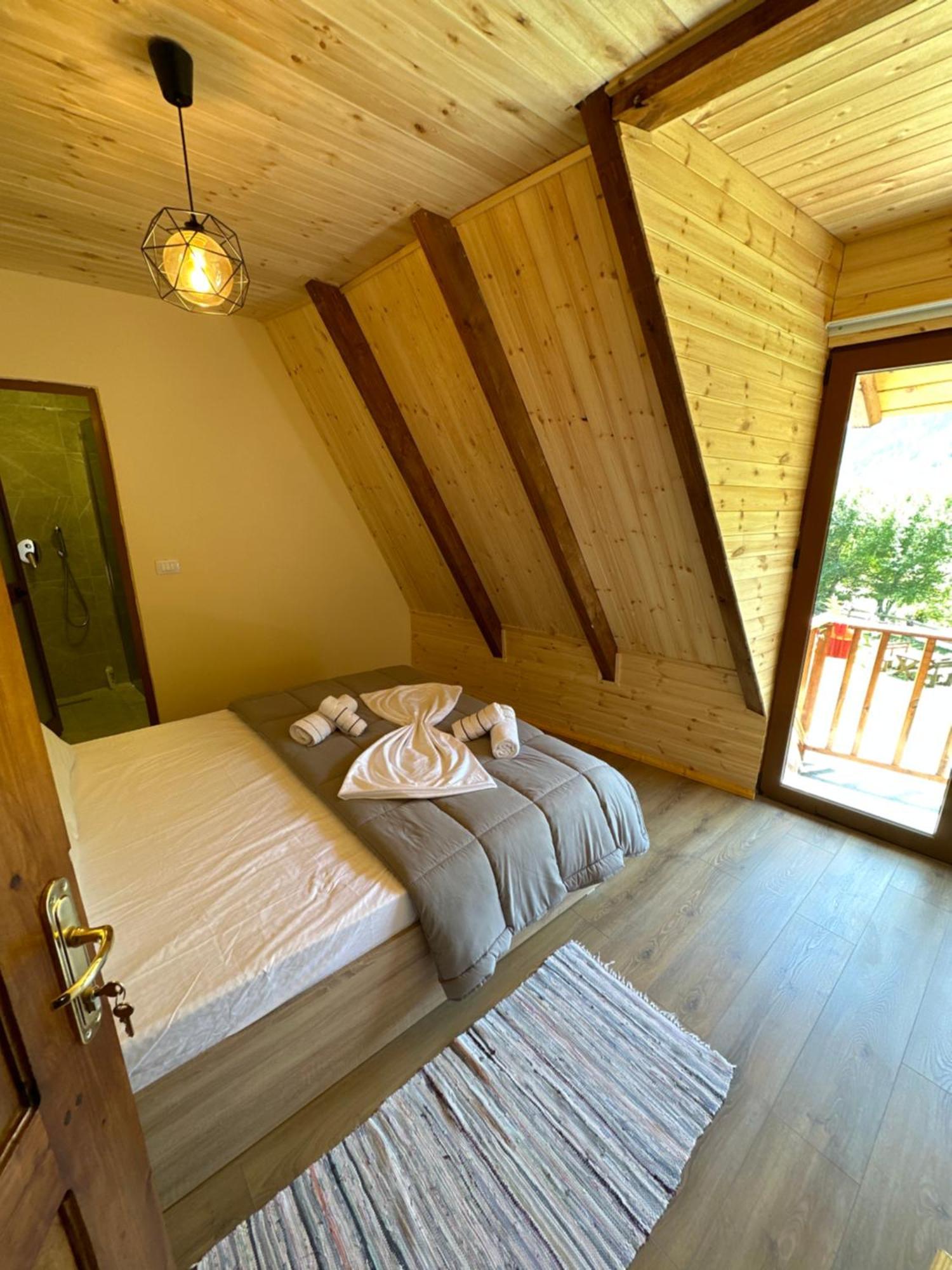 Hotel Royal Land Theth Zewnętrze zdjęcie