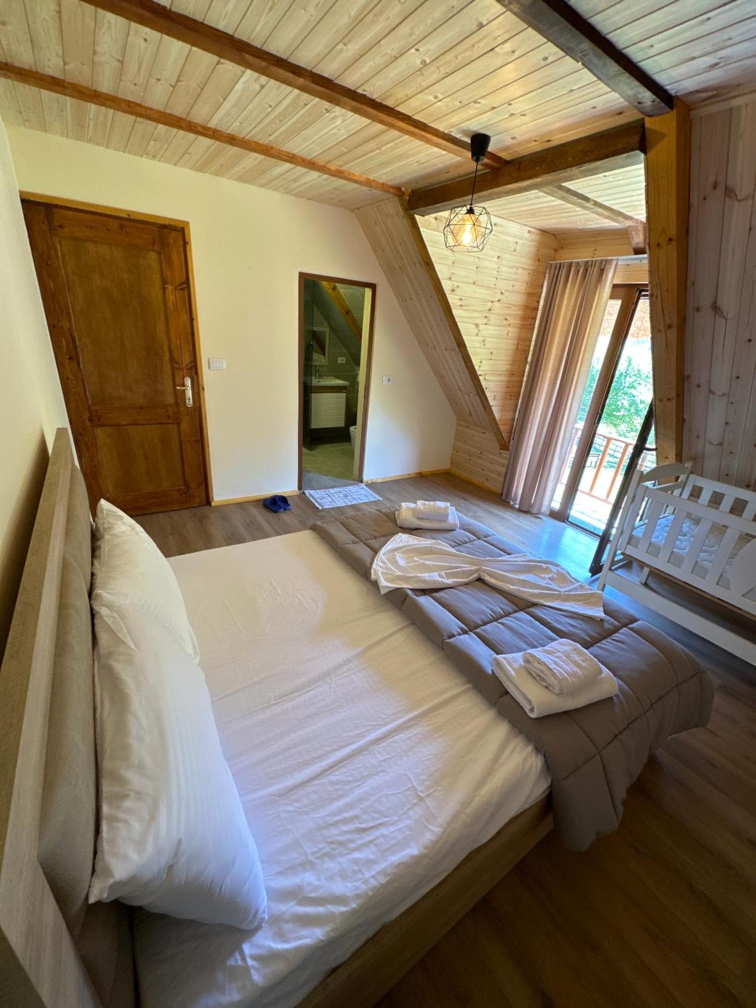 Hotel Royal Land Theth Zewnętrze zdjęcie