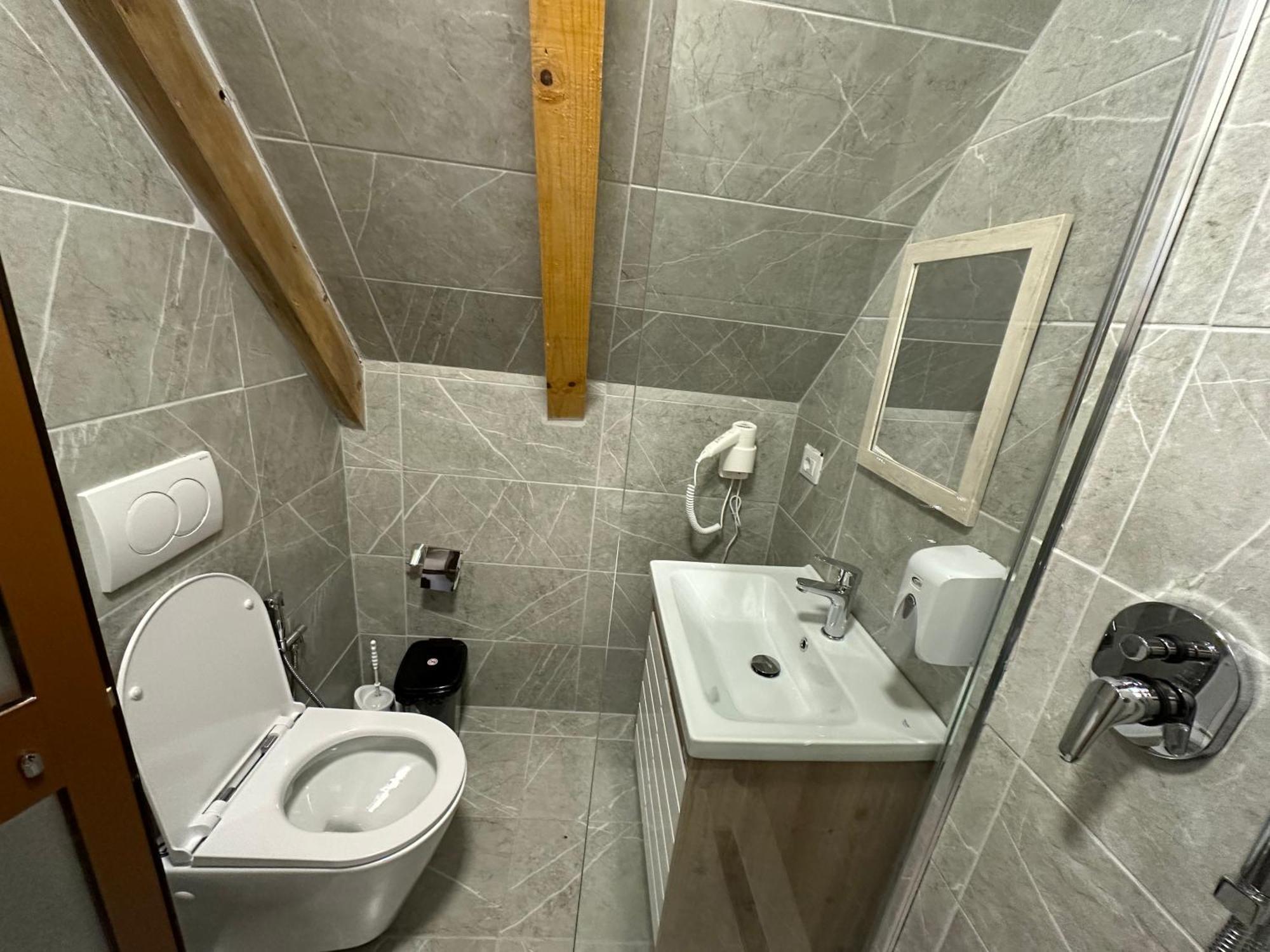 Hotel Royal Land Theth Zewnętrze zdjęcie
