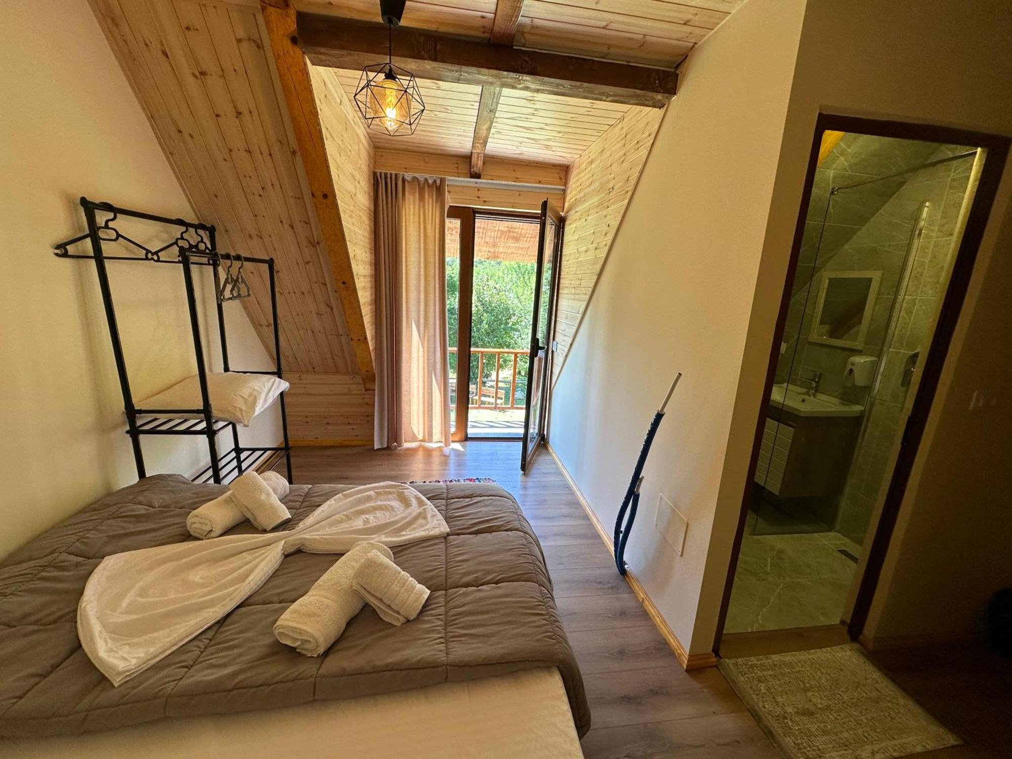 Hotel Royal Land Theth Zewnętrze zdjęcie